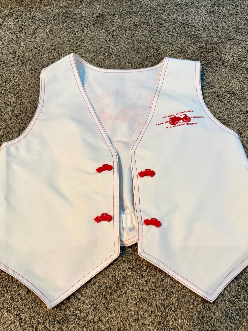 Vintage White Vest with Red Accents - Classic Club Design